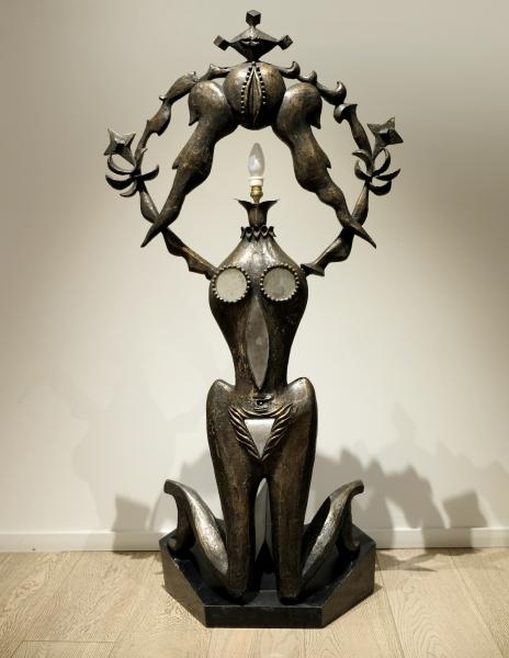 ARBRE FEMME - FEMME LUMINAIRE, 1974